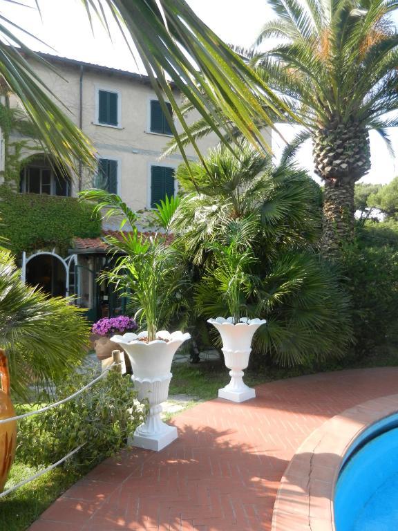Hotel Maremonti Marina di Massa